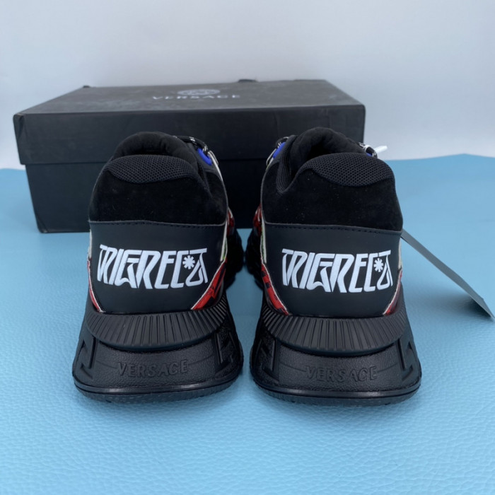 VERS SNEAKERS