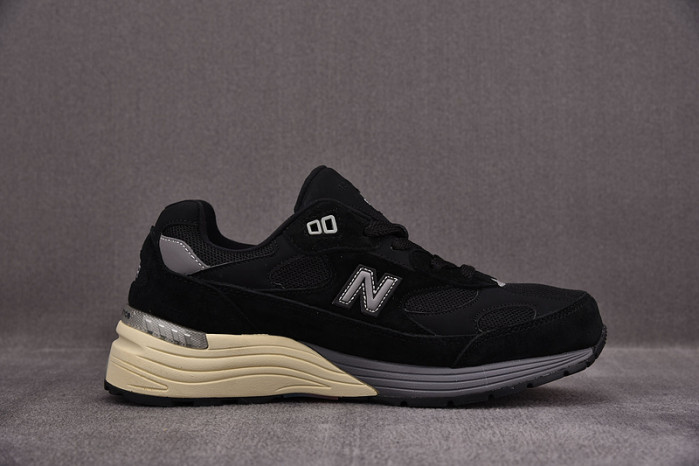 N3W BLANCE SNEAKER