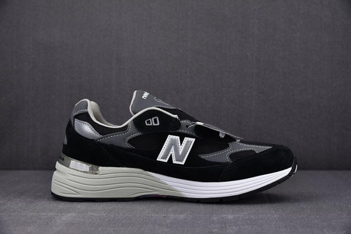 N3W BLANCE SNEAKER