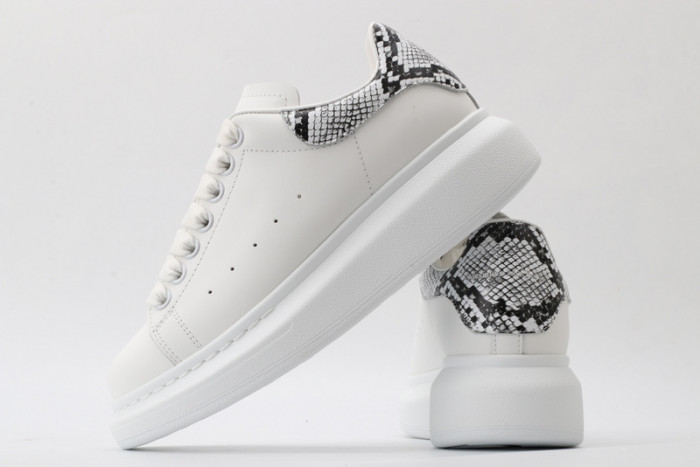 MQ Sneakers