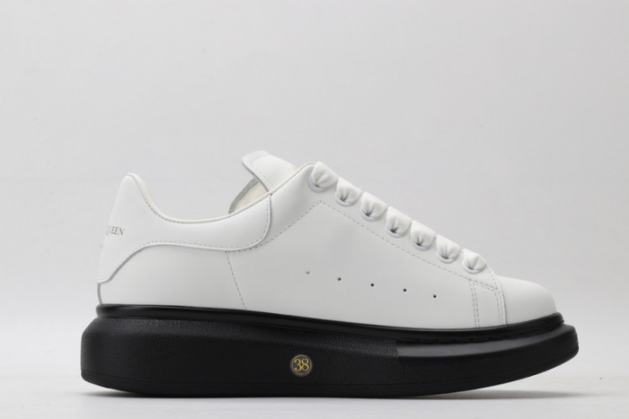 MQ Sneakers
