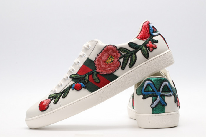 Gu66 Ace Embroidered Low-Top Sneaker