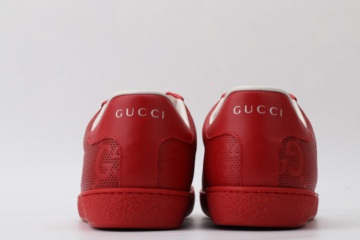 Gu66 Ace Embroidered Low-Top Sneaker