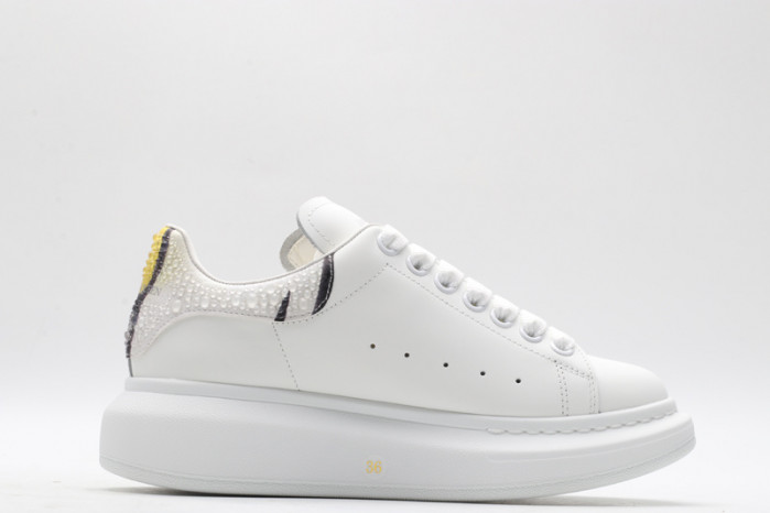 MQ Sneakers