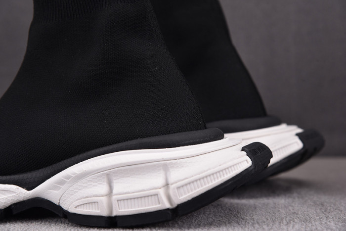 BLCG Speed Sneaker 758481 W2DG1 1090