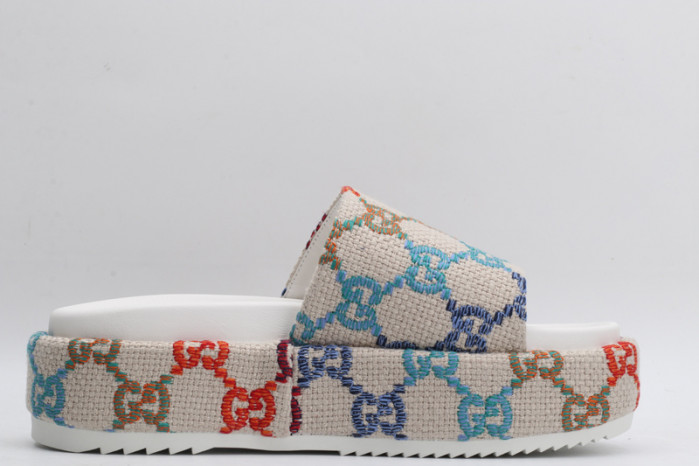 Gu66 SLIPPERS