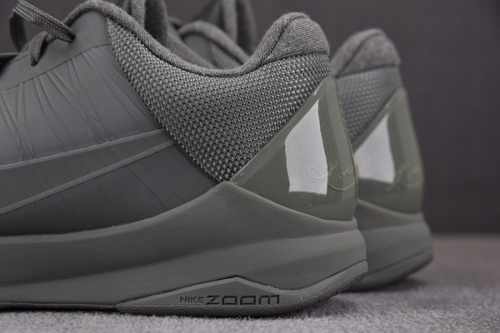 Nike Kobe 5 Black Mamba Collection Fade to Black 869454-006