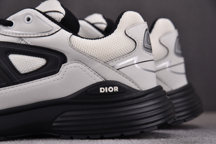 D10R B30 SNEAKER