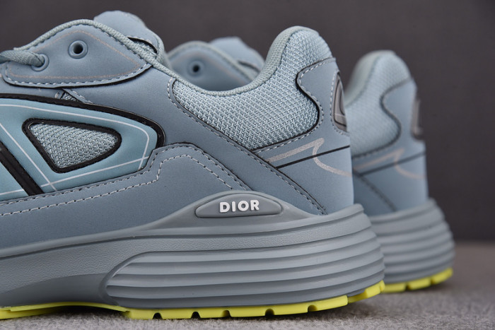 D10R B30 SNEAKER