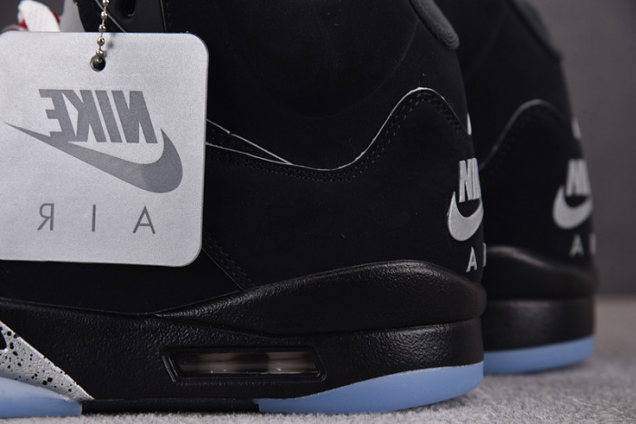 Air Jordan 5 “Black Metallic Reimagined”HF3975-001