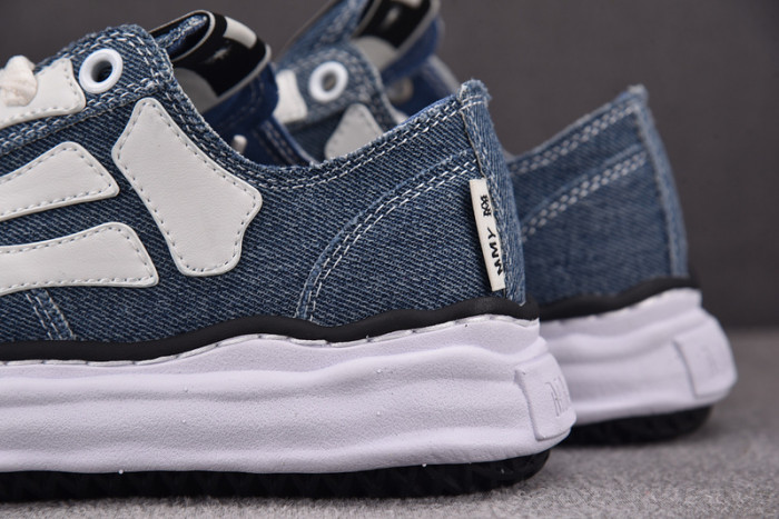 AM1R1 MIHARA YASUHIRO SNEAKER