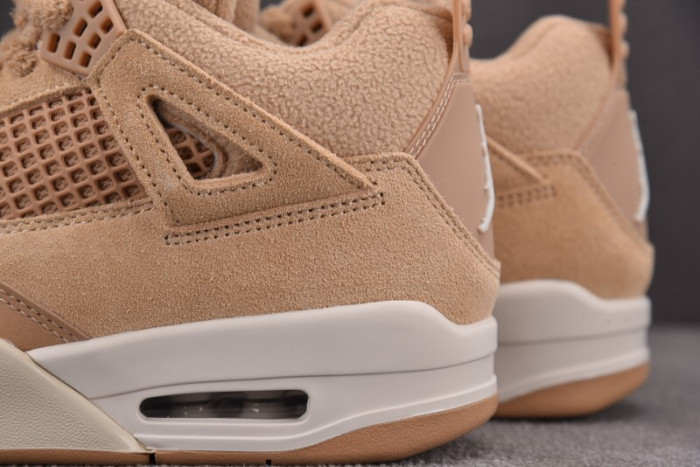 Air Jordan 4 Retro Cozy Girl (Women