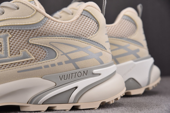 Lou1su1tt Tatic Runner Sneaker