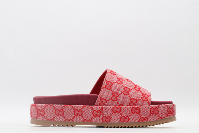 Gu66 SLIPPERS