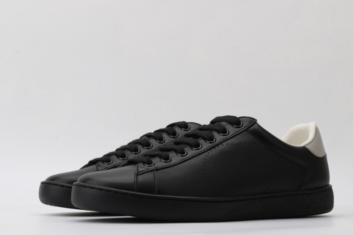 Gu66 Ace Embroidered Low-Top Sneaker 431942A38G09064