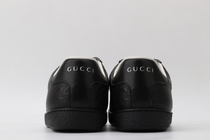 Gu66 Ace Embroidered Low-Top Sneaker 431942A38G09065