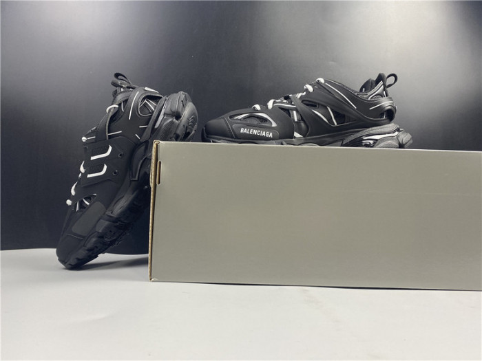 BLCG Track Trainer black 542436 W1G81 2045