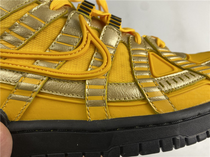 OFW NIKE AIR RUBBER DUNK “UNIVERSITY GOLD” CU6015-700