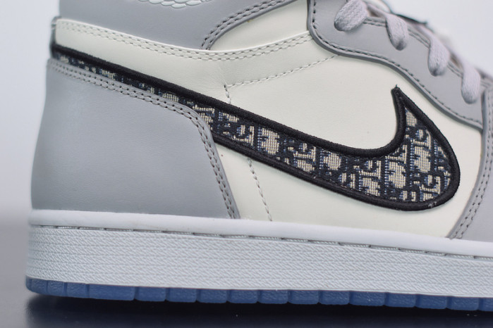 D10R X AIR JORDAN 1 HIGH OG (D10R SHOE BOX ) CN8607-002