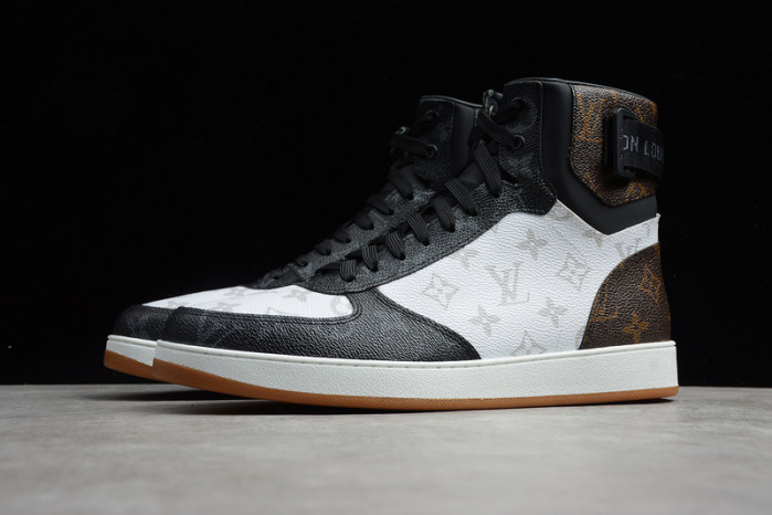 lou1su1tt STELLAR SNEAKER