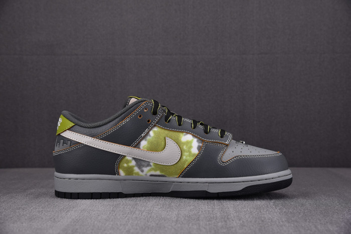 Nike SB Dunk Low HUF Wait, What!? (Friends and Family) FD8775-002