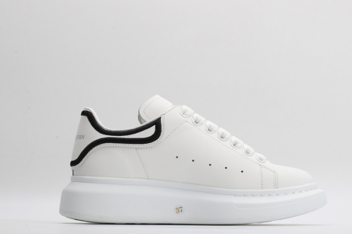 MQ Sneakers