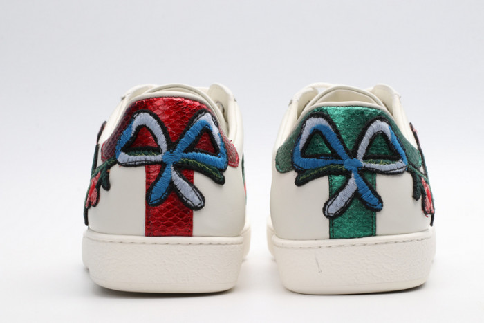 Gu66 Ace Embroidered Low-Top Sneaker