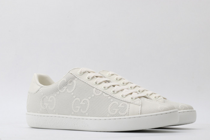 Gu66 Ace Embroidered Low-Top Sneaker