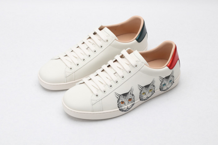 Gu66 Ace Embroidered Low-Top Sneaker