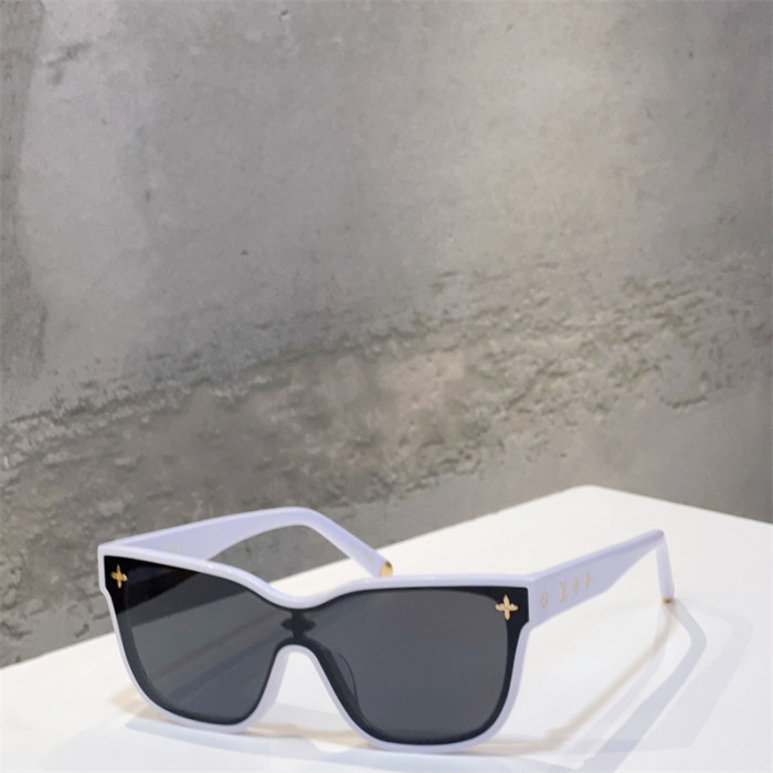 Lou1su1tt Sunglasses