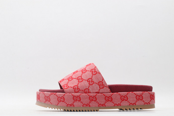 Gu66 SLIPPERS