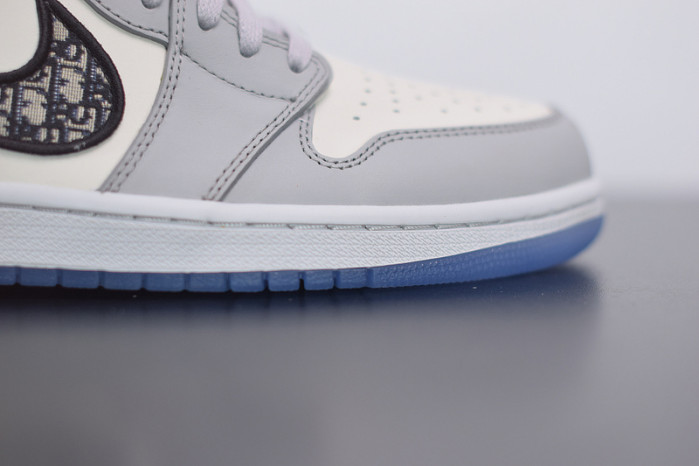 D10R X AIR JORDAN 1 HIGH OG (D10R SHOE BOX ) CN8607-002
