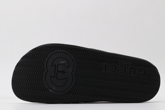 Gu66 SLIPPERS