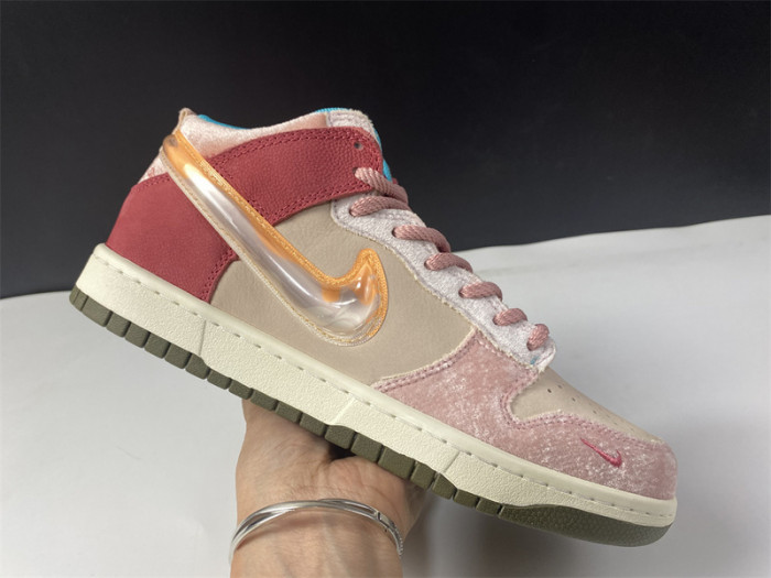 Social Status x NIKE SB Dunk High Pro DJ1173-600