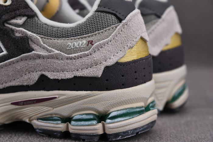 N3W BLANCE SNEAKER