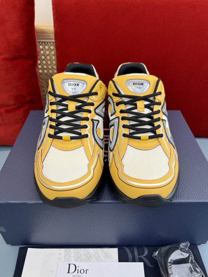 D10R B30 SNEAKER