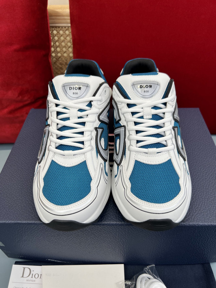 D10R B30 SNEAKER