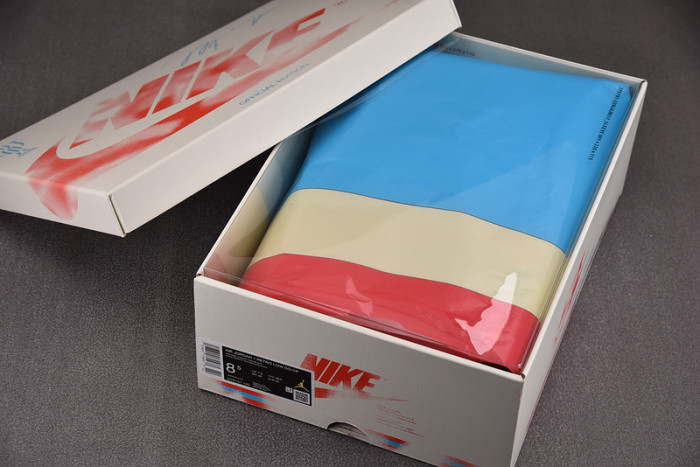 Air Jordan 1 Retro Low OG Trophy Room Rookie Card Home (Numbered) (with Numbered Trading Card) HV6157-100