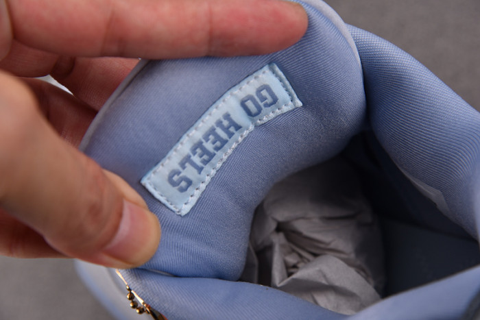 2025 Air Jordan 4 Retro UNC Tar Heels Player Exclusive HV9204-407