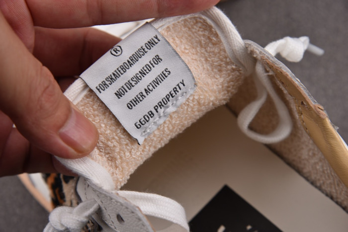 GGDB Low-Top Shoes