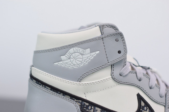 D10R X AIR JORDAN 1 HIGH OG (D10R SHOE BOX ) CN8607-002