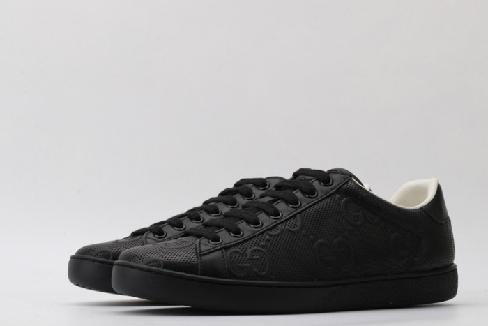 Gu66 Ace Embroidered Low-Top Sneaker 431942A38G09065
