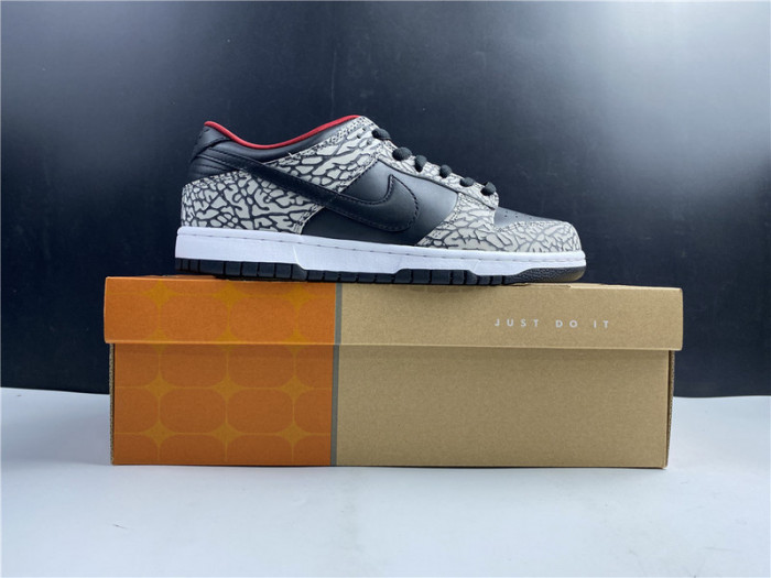 nike dunk sb low S*p*e black cement (2002) 304292-131