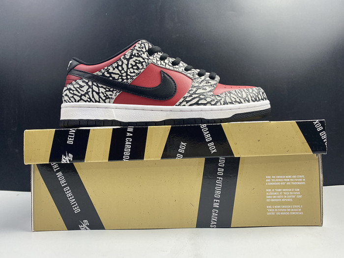 nike dunk sb low S*p*e red cement (2012) 313170-600