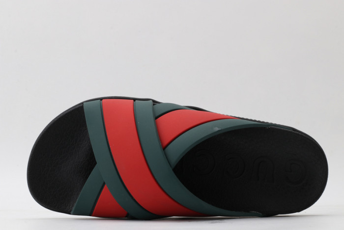 Gu66 SLIPPERS