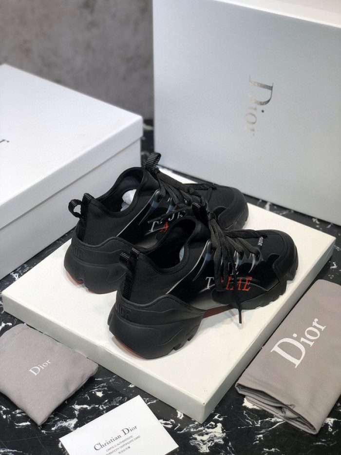 D10R SNEAKER