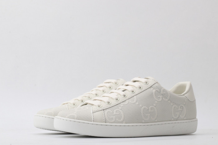 Gu66 Ace Embroidered Low-Top Sneaker