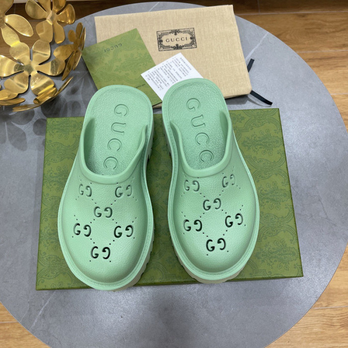 Gu66 SLIPPERS