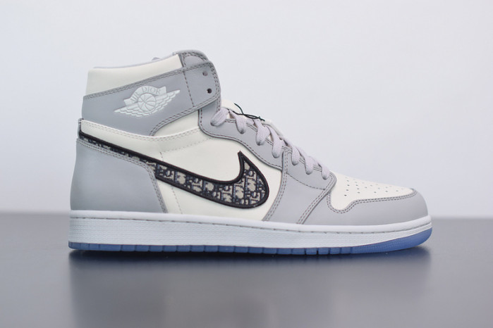 D10R X AIR JORDAN 1 HIGH OG (D10R SHOE BOX ) CN8607-002