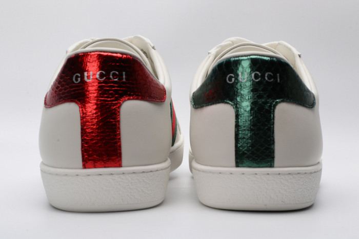 Gu66 Ace Embroidered Low-Top Sneaker white with bee